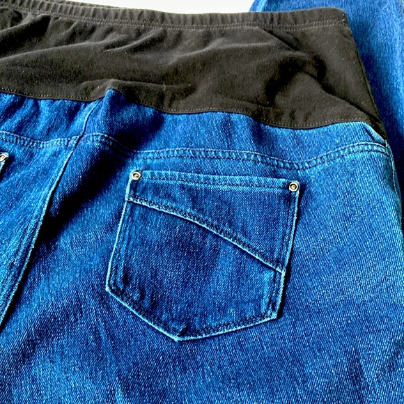 Blue Denim Slim Fit Jeggings  Maternity Time & Tru- NWOT! Large 12 - 14 - Picture 8 of 14